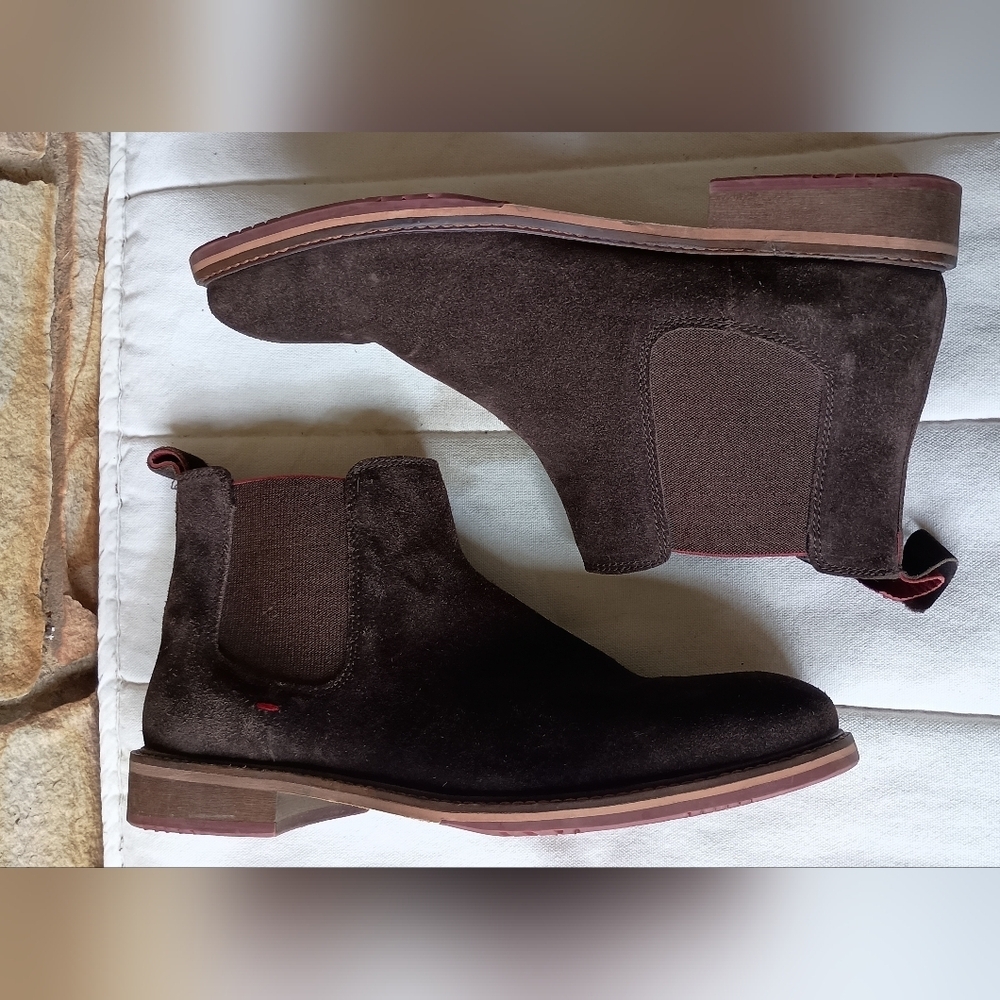 Modern Fiction Men's Brown Suede Leather Chelsea Boots_10.5